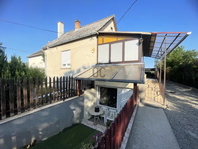 Eladó ház Vác 42 nm