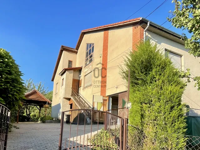 Eladó ház Vác, Deákvár 155 nm