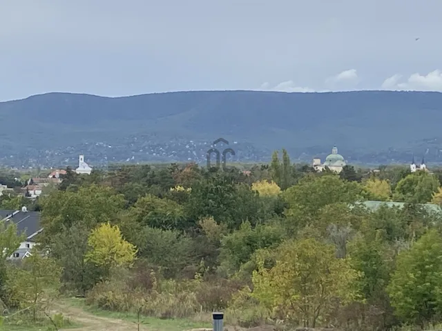 Eladó telek Vác, Törökhegy 1057 nm