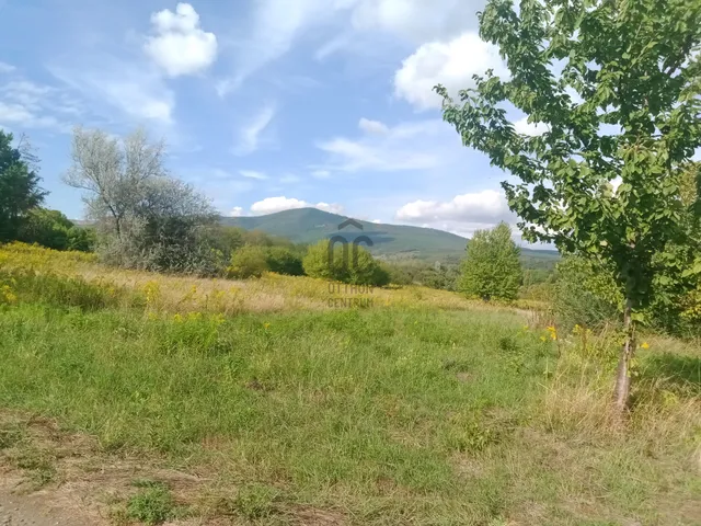 Eladó telek Vác 1817 nm