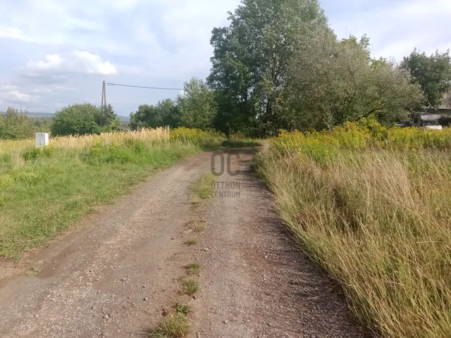 Eladó telek Vác 1817 nm