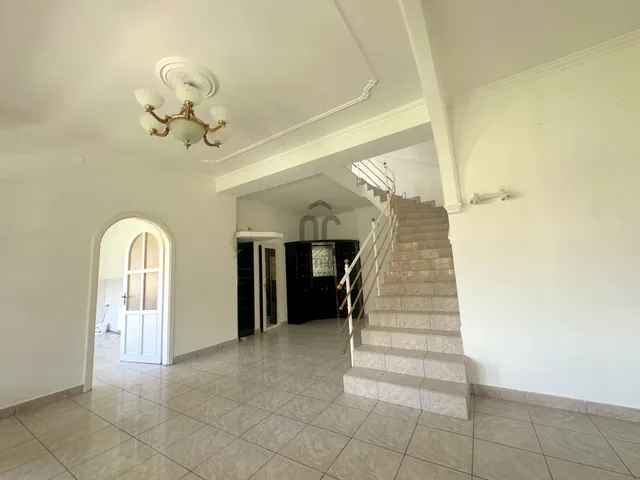 Kiadó ház Göd 171 nm