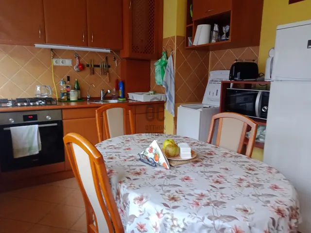 Eladó lakás Vác, Deákvár 58 nm