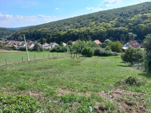 Eladó telek Szendehely 1280 nm