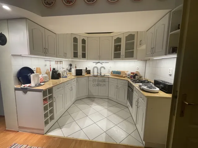 Kiadó lakás Vác, Belváros 100 nm