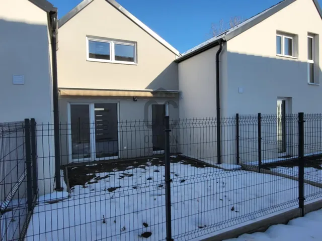 Eladó ház Vác, Alsóváros 73 nm