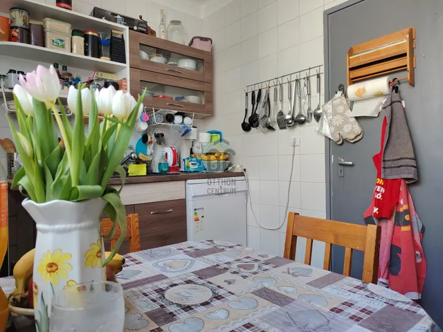 Eladó lakás Vác, Deákvár 61 nm