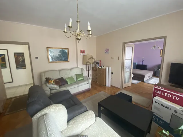 Eladó ház Csörög 160 nm