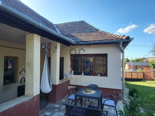 Eladó ház Keszeg 76 nm