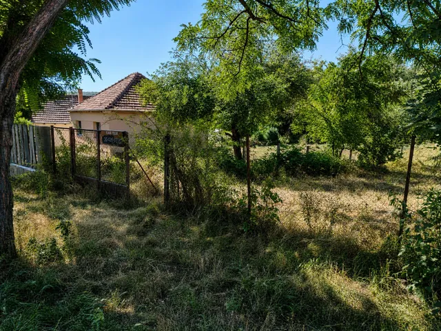 Eladó telek Alsópetény 1300 nm