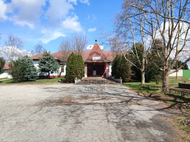 Eladó kereskedelmi és ipari ingatlan Mélykút 1065 nm