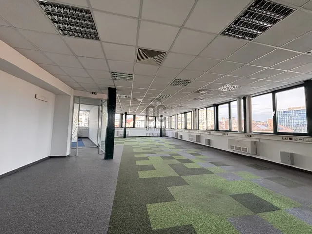 Eladó kereskedelmi és ipari ingatlan Budapest XIII. kerület, Lőportárdűlő 6340 nm