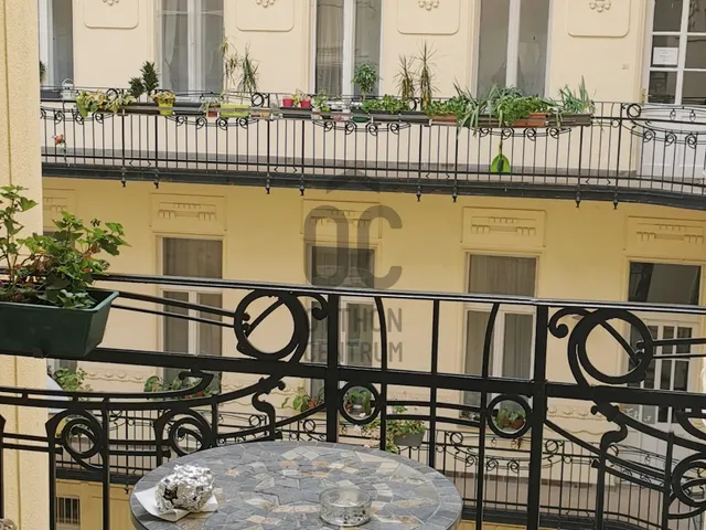 Eladó lakás Budapest V. kerület, Belváros 234 nm