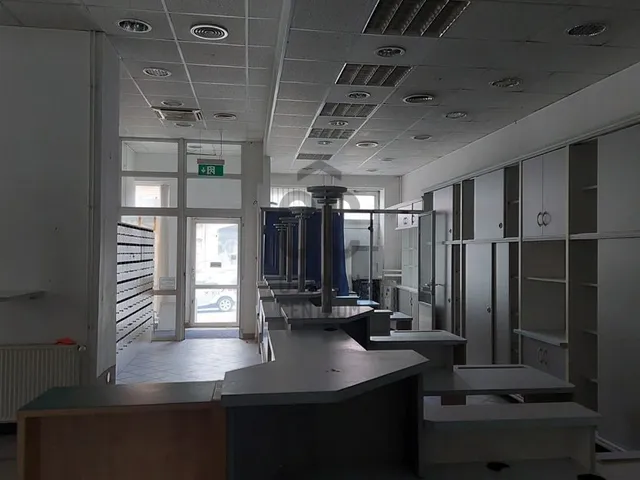 Eladó kereskedelmi és ipari ingatlan Budakeszi 175 nm