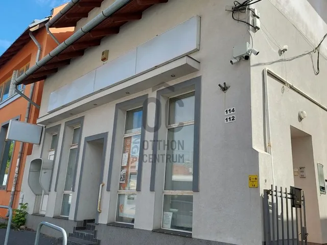 Eladó kereskedelmi és ipari ingatlan Budakeszi 175 nm