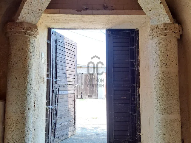 Eladó kereskedelmi és ipari ingatlan Mád 637 nm