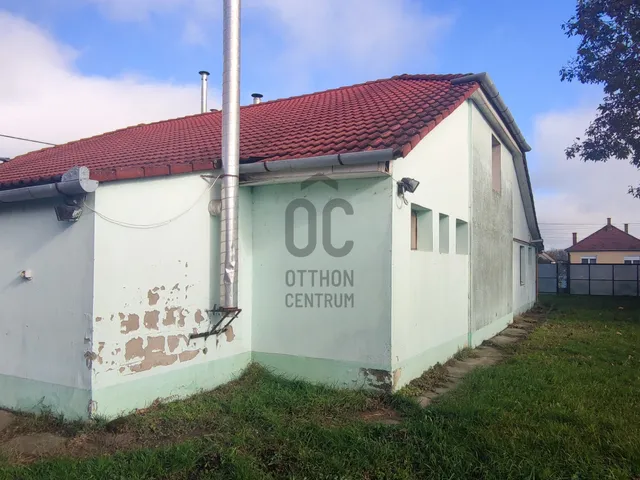 Eladó ház Mélykút 168 nm