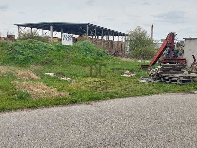 Eladó telek Nagykőrös 6815 nm