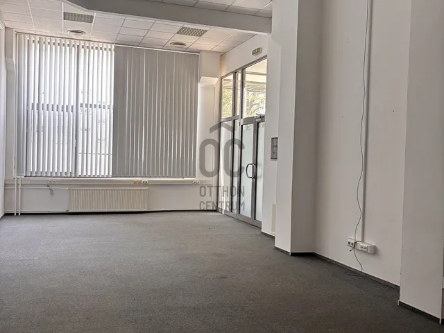 Eladó kereskedelmi és ipari ingatlan Budapest XIII. kerület, Lőportárdűlő 3219 nm