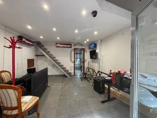 Eladó kereskedelmi és ipari ingatlan Budapest XIII. kerület, Újlipótváros 56 nm