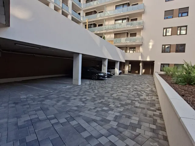 Eladó garázs Budapest XIII. kerület, Angyalföld 12 nm