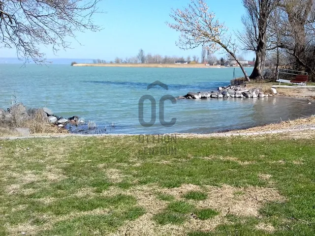 Eladó ház Balatonboglár 293 nm