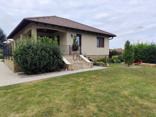 Eladó ház Balatonlelle 134 nm