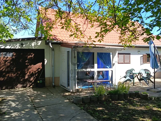 Eladó nyaraló Balatonlelle 58 nm