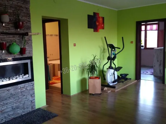Eladó ház Sajószentpéter 260 nm