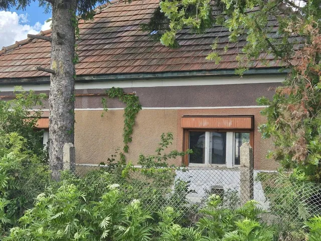 Eladó ház Tiszalúc 60 nm