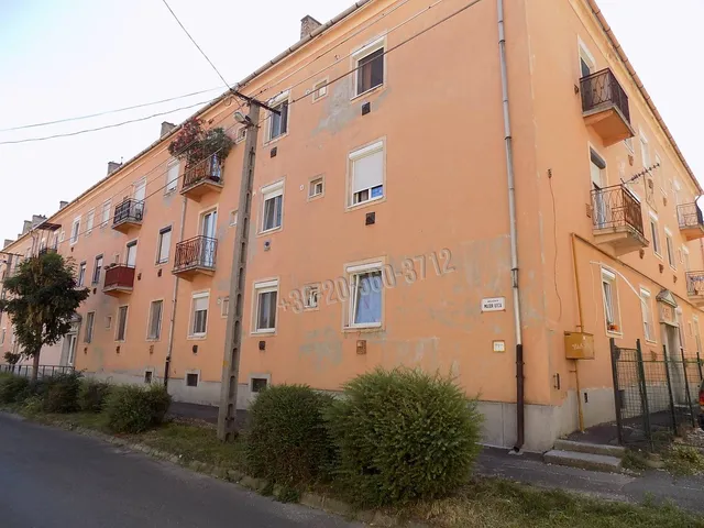 Eladó lakás Pápa, Belváros, Major utca 50 nm