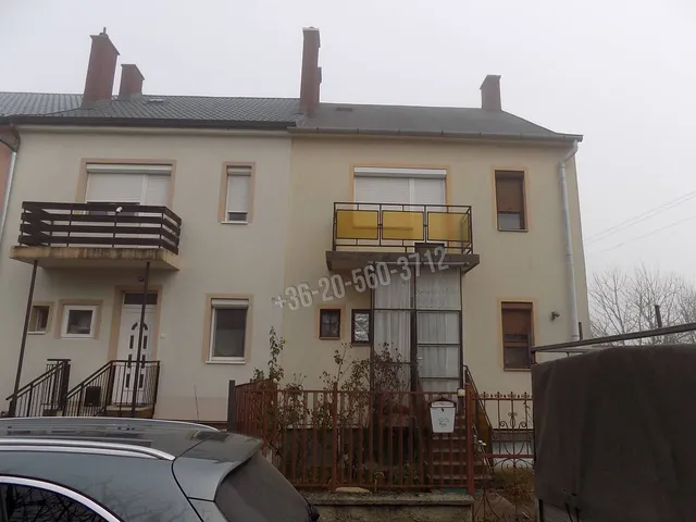 Eladó lakás Veszprém, Paál László utca 108 nm