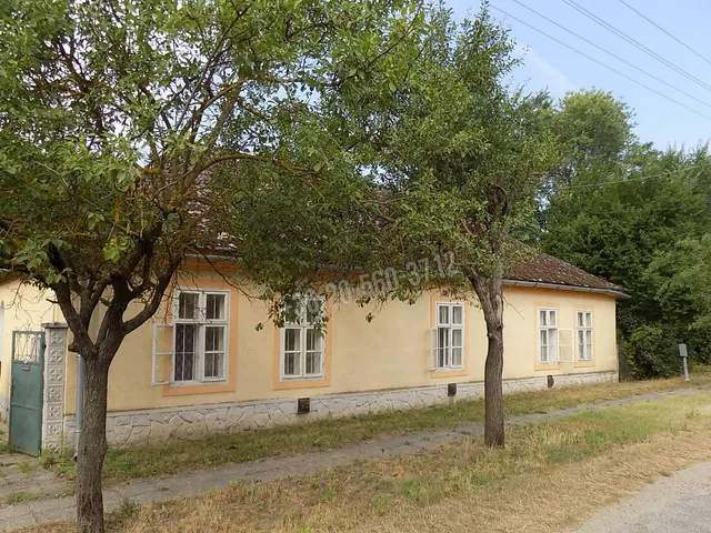 Eladó ház Nagydém, Kossuth Lajos utca 84 nm