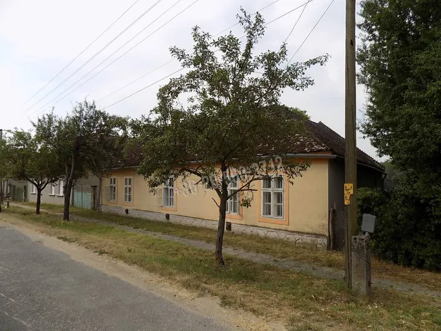 Eladó ház Nagydém, Kossuth Lajos utca 84 nm