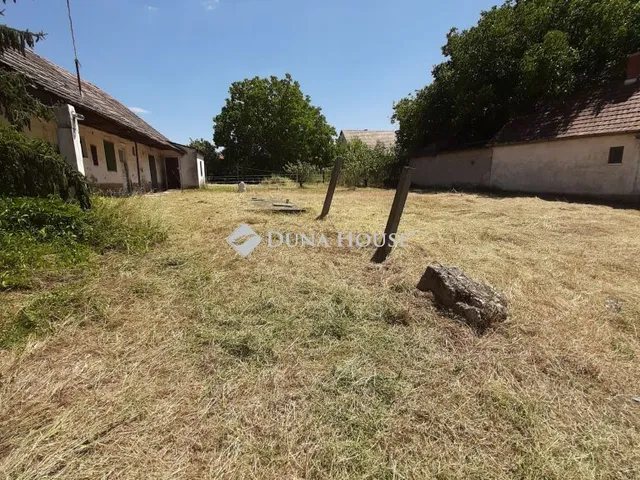 Eladó ház Szigetmonostor, Köztársaság utca 60 nm