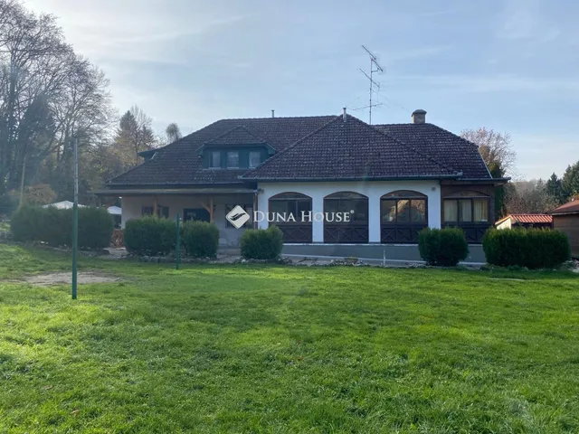 Eladó ház Verőce 500 nm