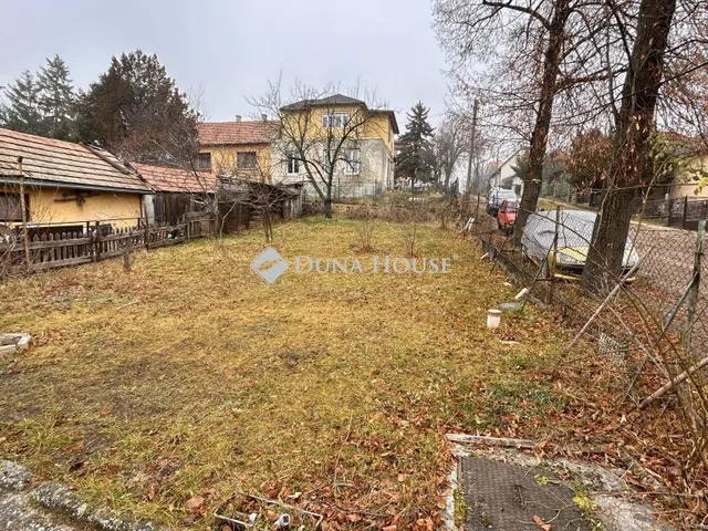 Eladó telek Szentendre 478 nm