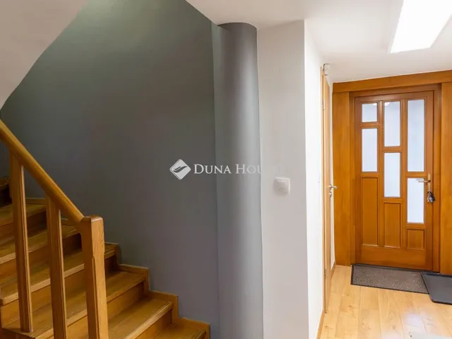 Eladó ház Dunabogdány 160 nm