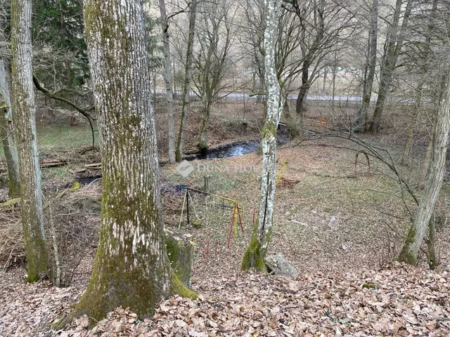 Eladó telek Szokolya 2622 nm
