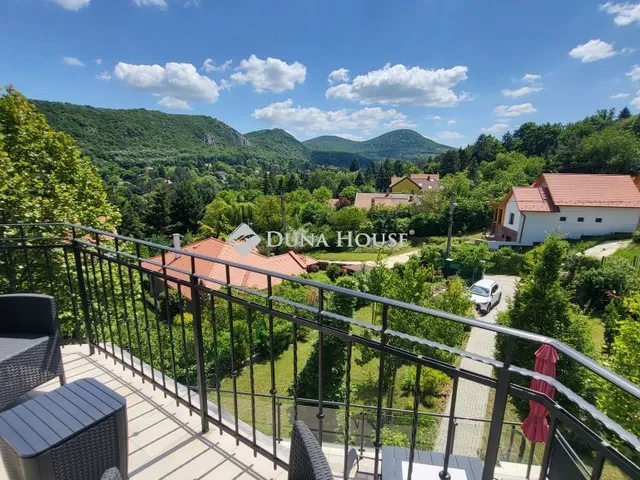 Eladó ház Csobánka 360 nm