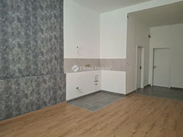 Eladó lakás Budapest VI. kerület 130 nm