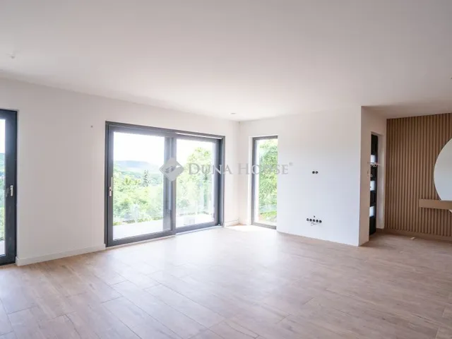 Eladó ház Budapest II. kerület 220 nm