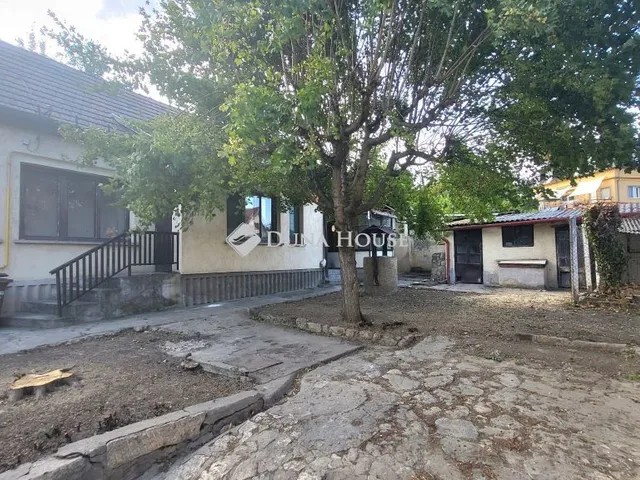 Eladó ház Budakalász 103 nm