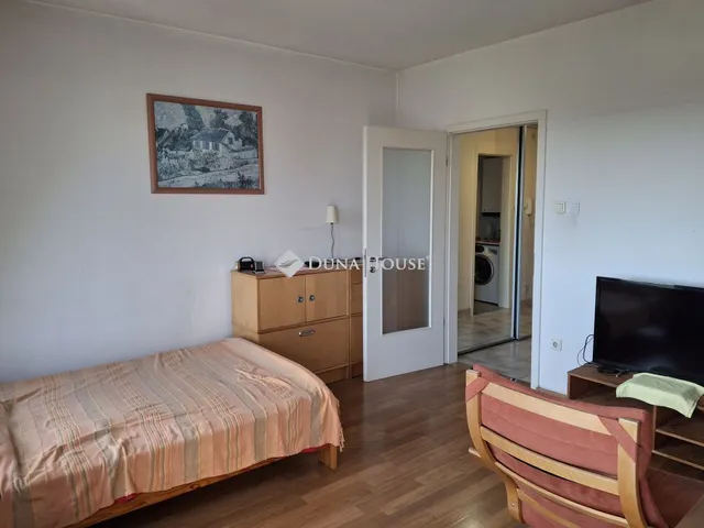 Eladó lakás Budapest XIV. kerület, Nagy Lajos király útja 34 nm