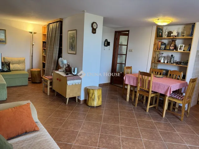 Eladó üdülő és hétvégi ház Tahitótfalu, Domb utca 42 nm