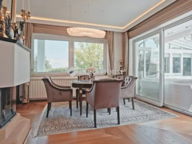 Eladó üdülő és hétvégi ház Szentendre 216 nm