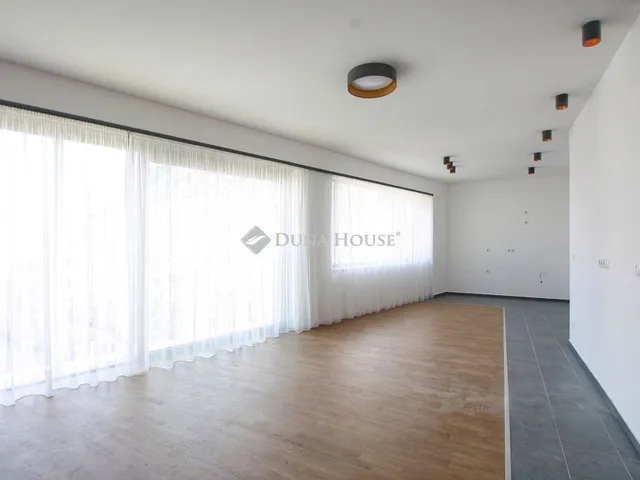 Kiadó kereskedelmi és ipari ingatlan Budapest II. kerület 60 nm