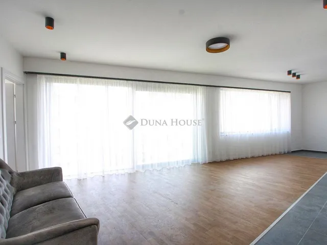 Kiadó kereskedelmi és ipari ingatlan Budapest II. kerület, Margit körút 60 nm