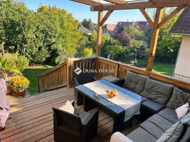 Eladó ház Szentendre 264 nm