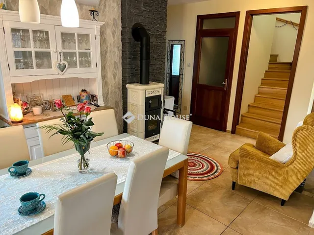 Eladó ház Szentendre 264 nm